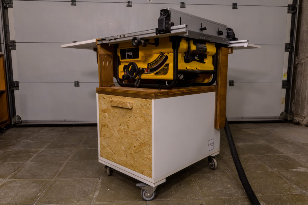 Mobile Table Saw Stand For My Dewalt, How To Make A Rolling Table Saw Stand